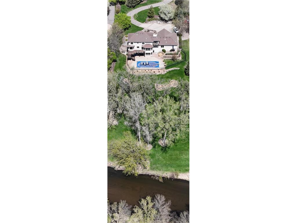 1475 River Shore Drive