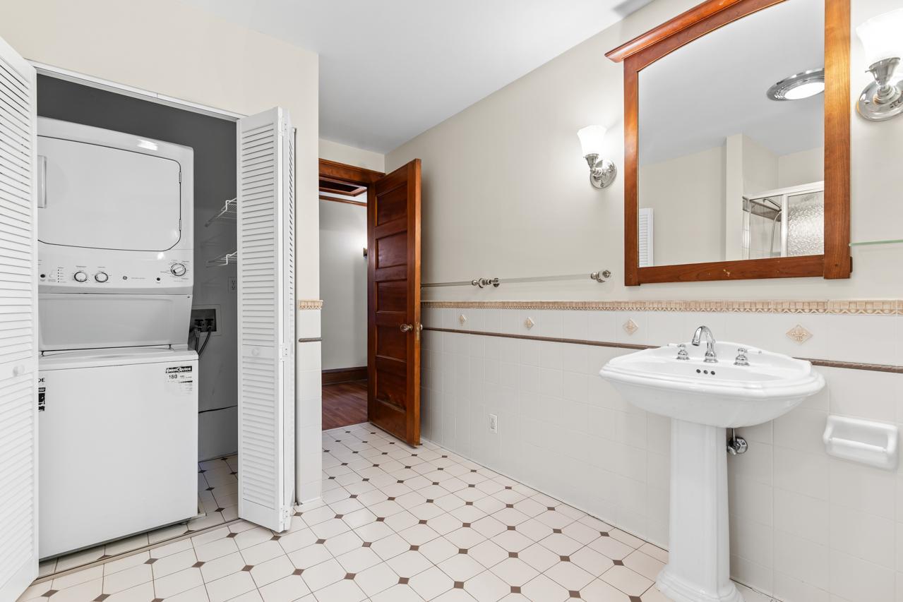 5190 Saint Albans Bay Road