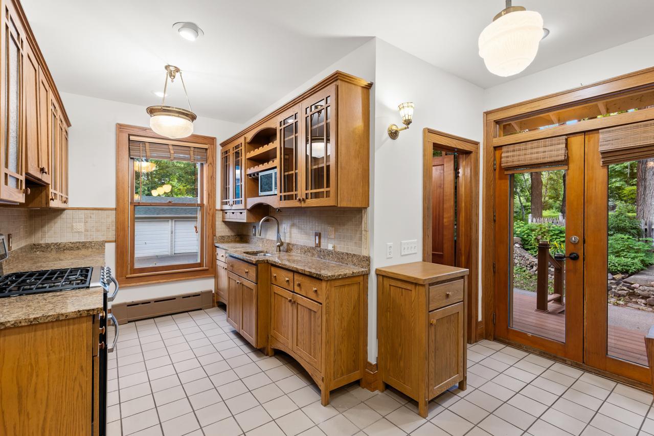 5190 Saint Albans Bay Road