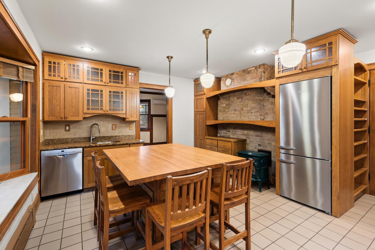 5190 Saint Albans Bay Road
