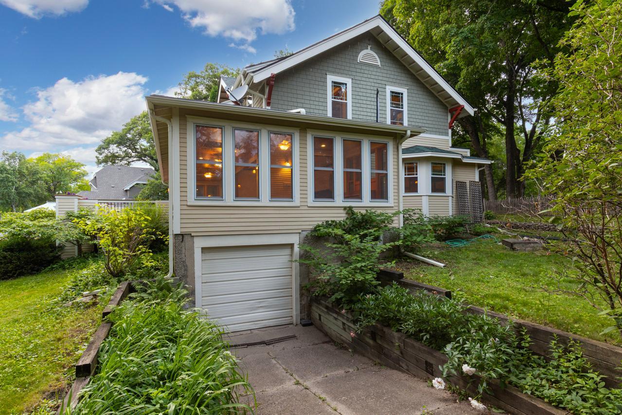 5190 Saint Albans Bay Road