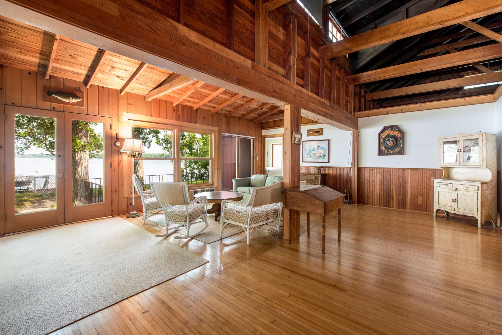 3011 Government Point Road NE