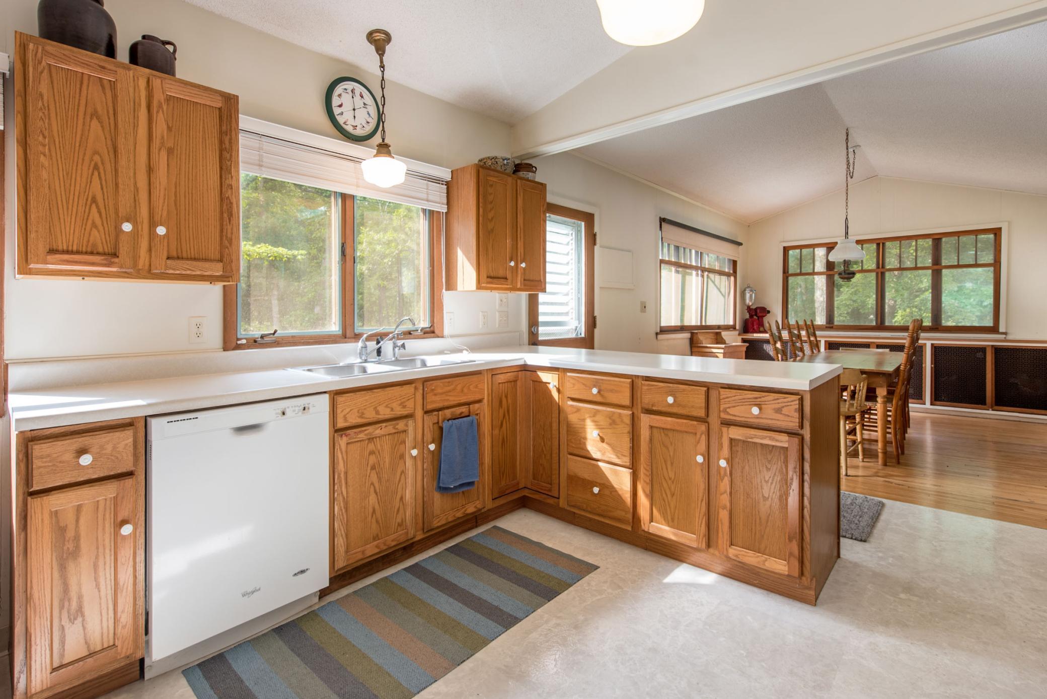 3011 Government Point Road NE