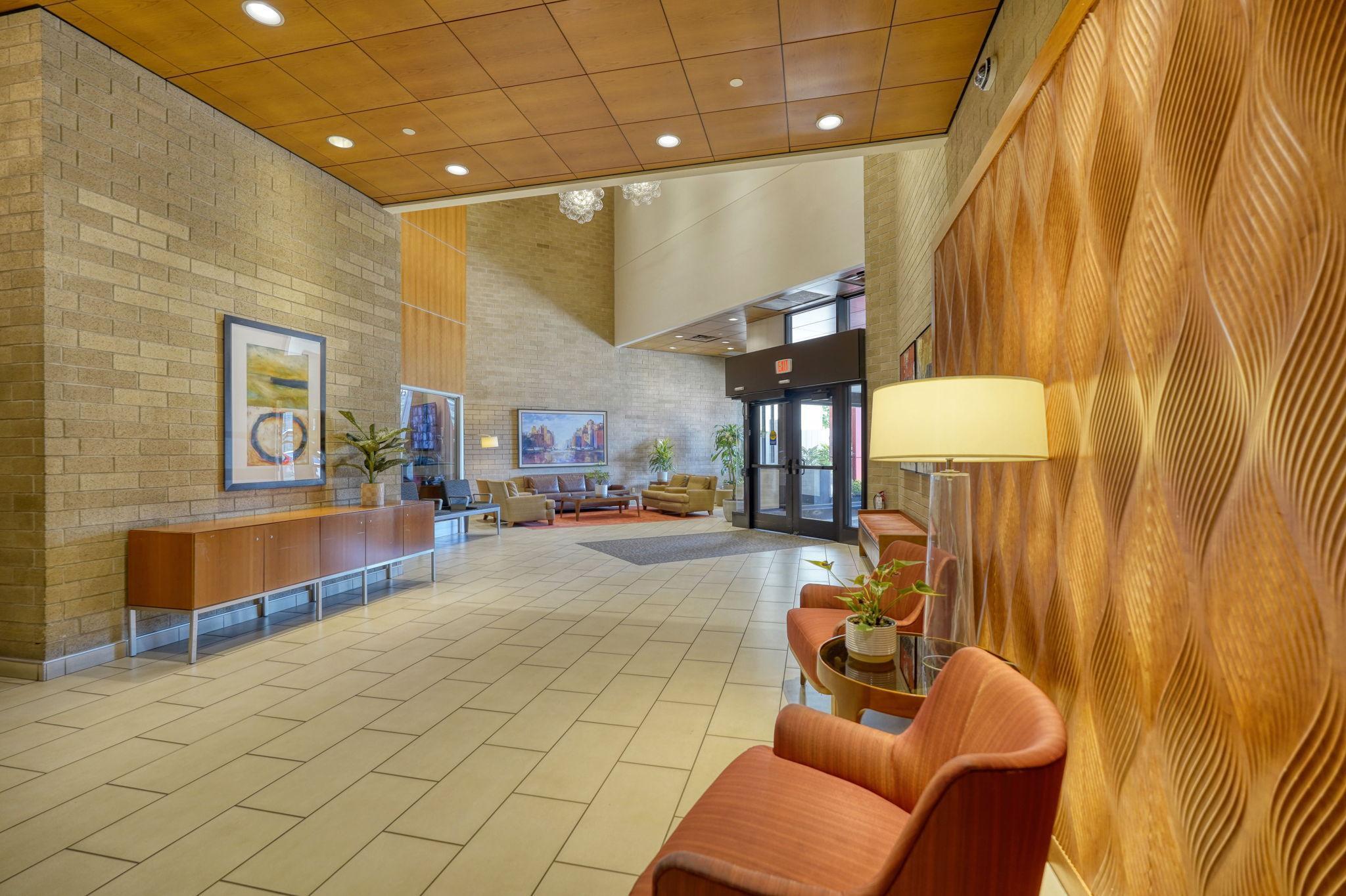 121 Washington Avenue S Unit: 513