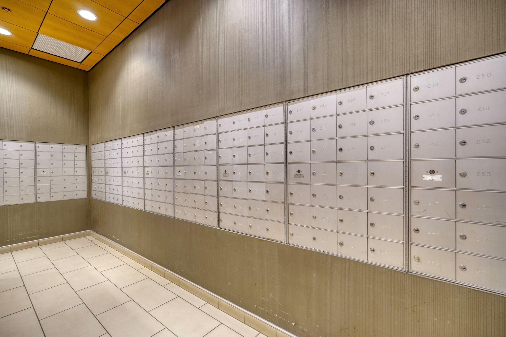 121 Washington Avenue S Unit: 513