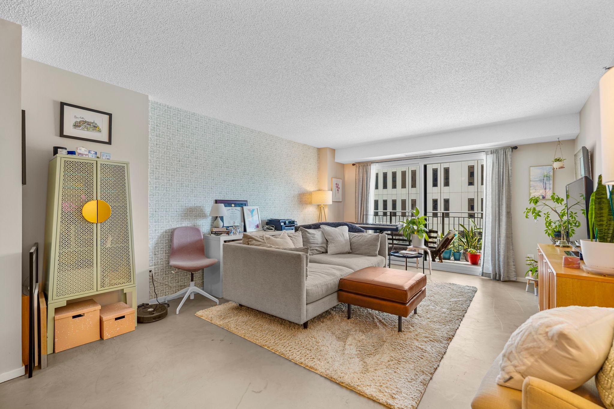 121 Washington Avenue S Unit: 513