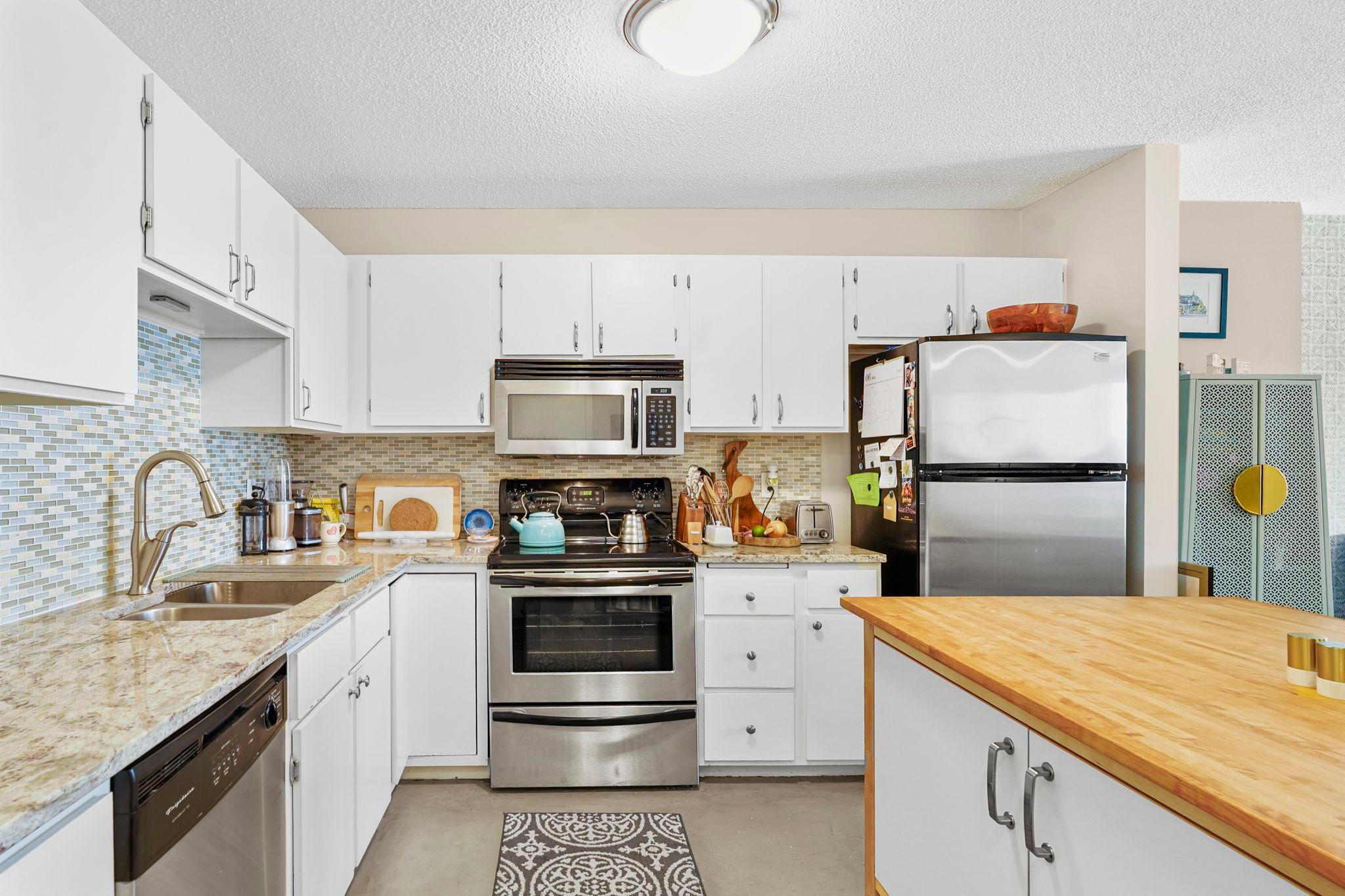 121 Washington Avenue S Unit: 513