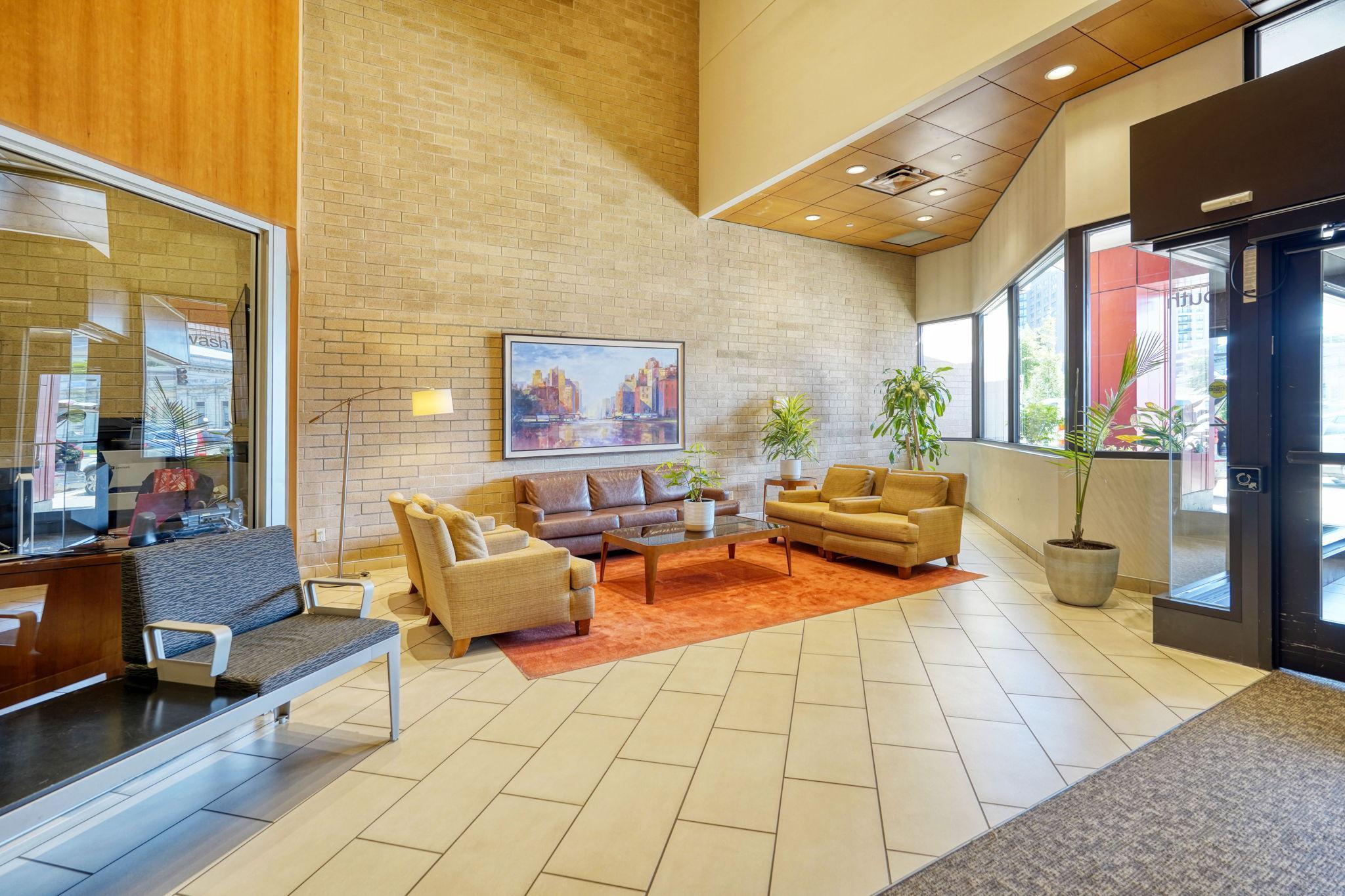 121 Washington Avenue S Unit: 513