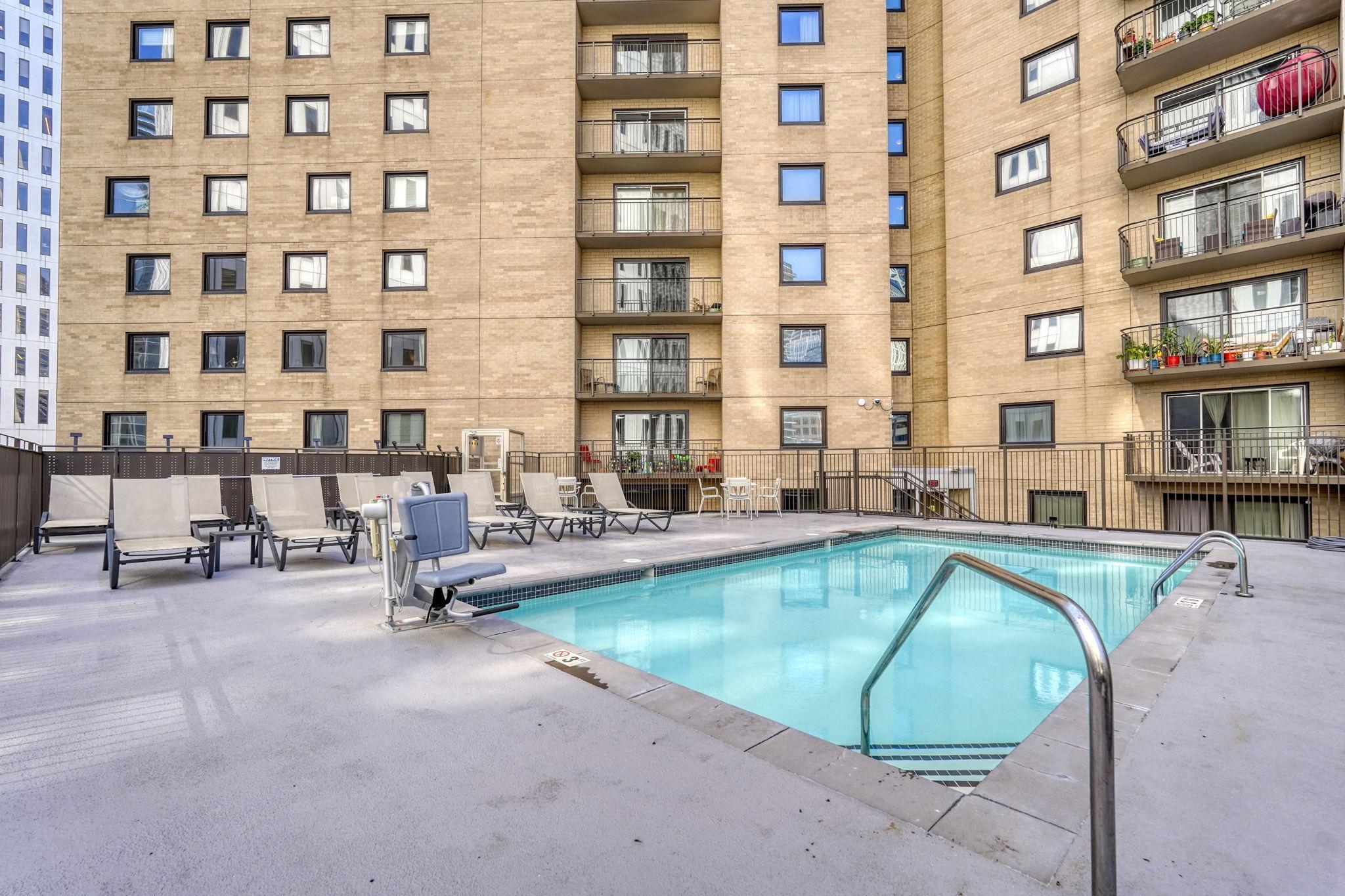 121 Washington Avenue S Unit: 513
