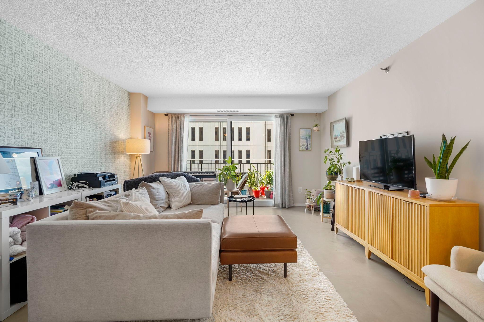 121 Washington Avenue S Unit: 513