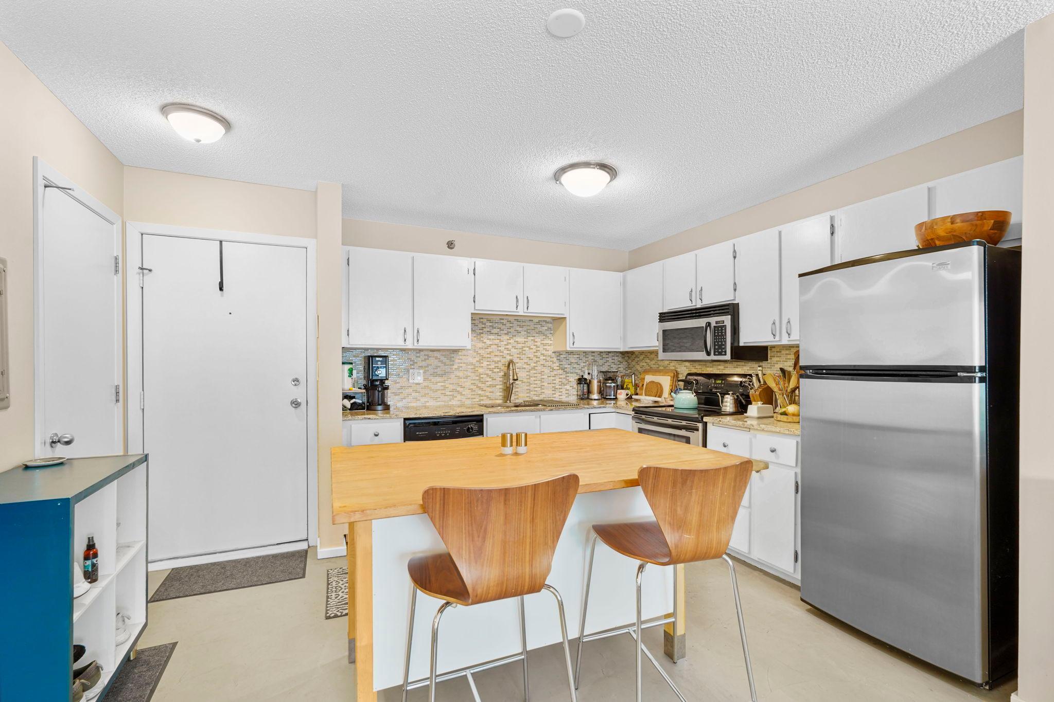 121 Washington Avenue S Unit: 513