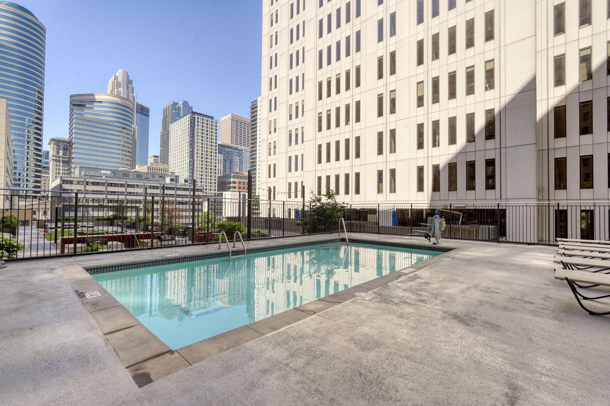 121 Washington Avenue S Unit: 513