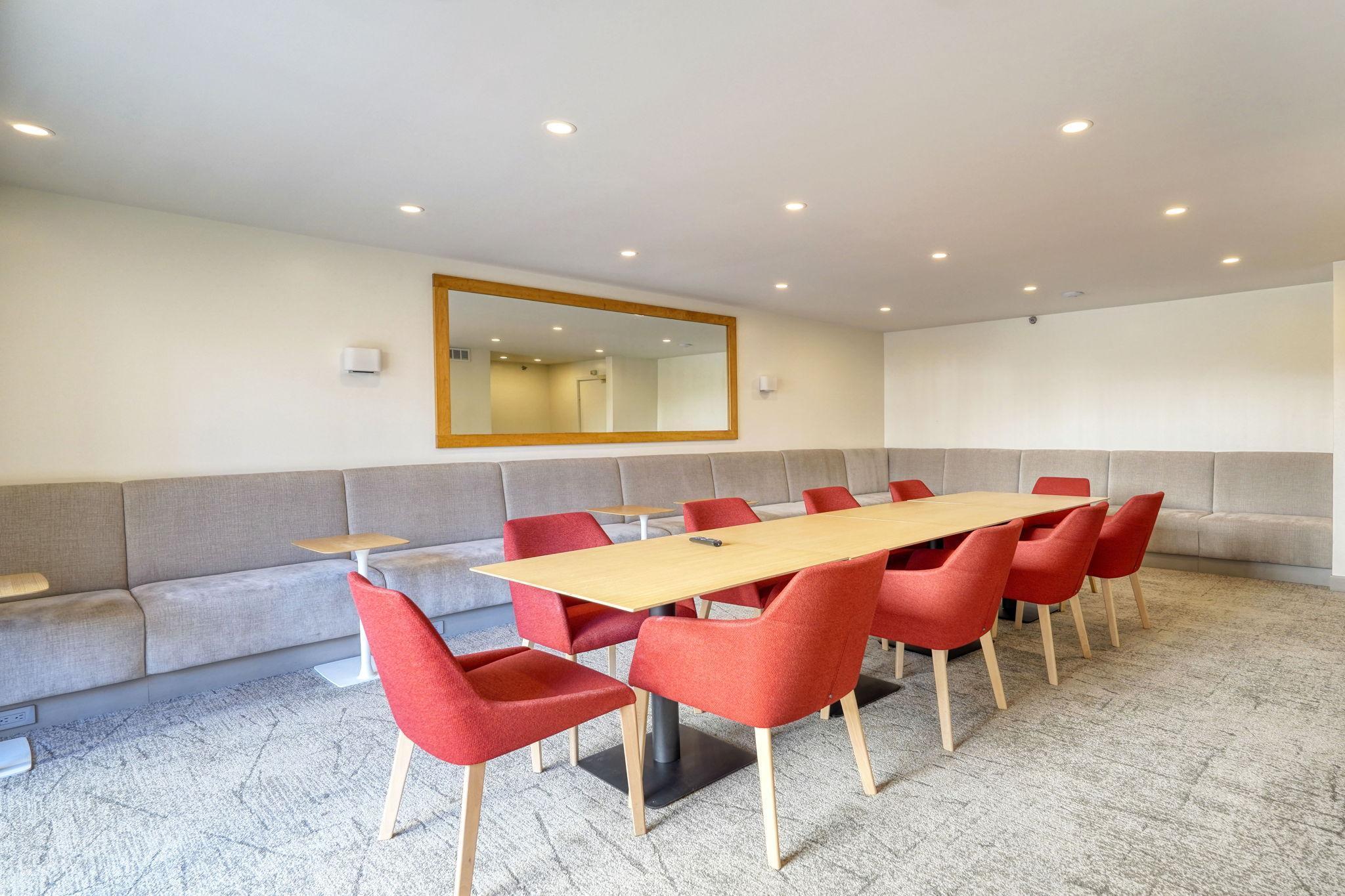 121 Washington Avenue S Unit: 513