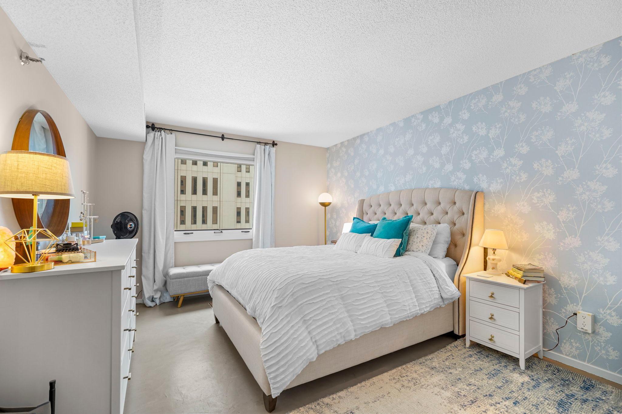 121 Washington Avenue S Unit: 513