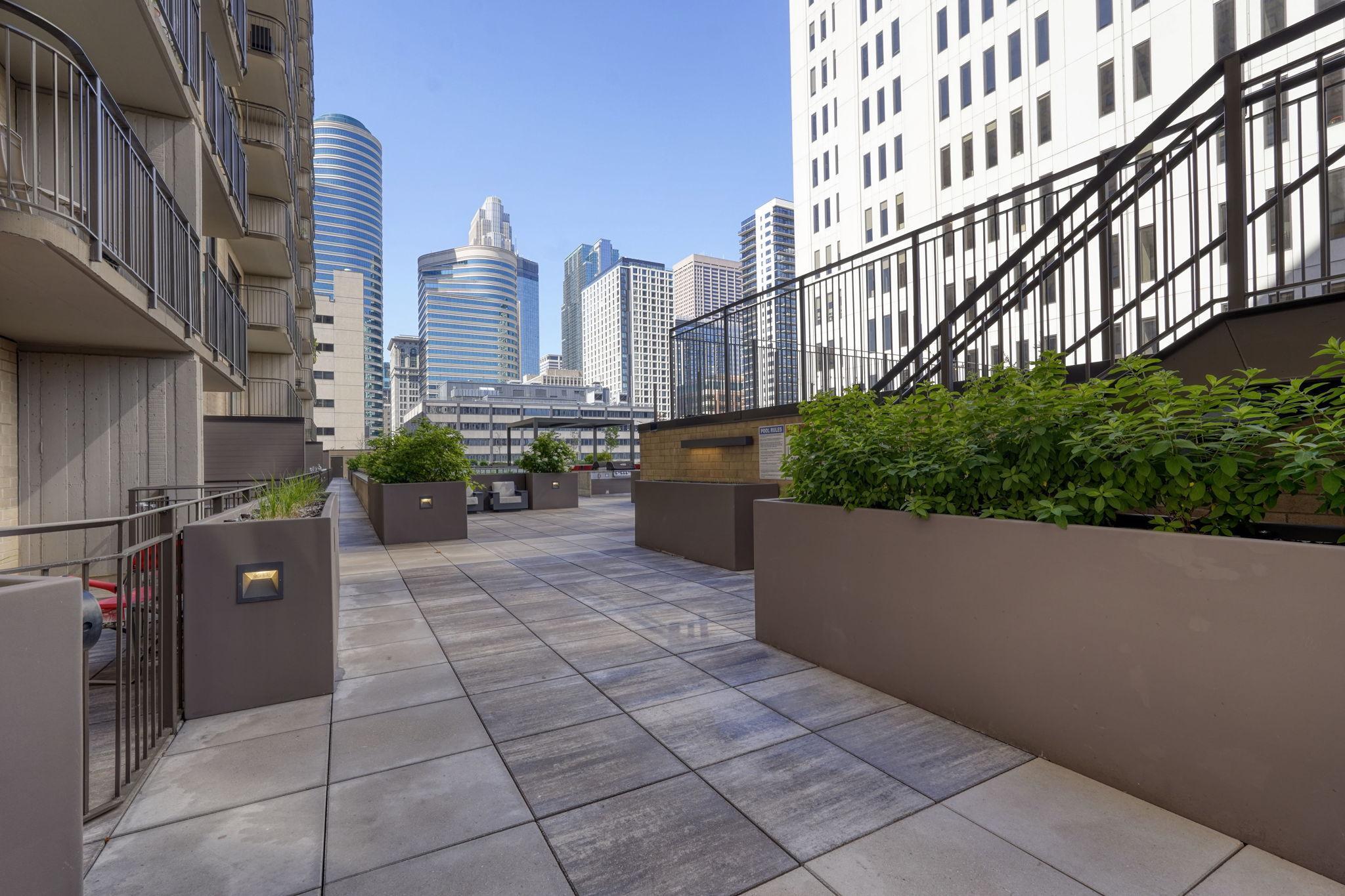 121 Washington Avenue S Unit: 513