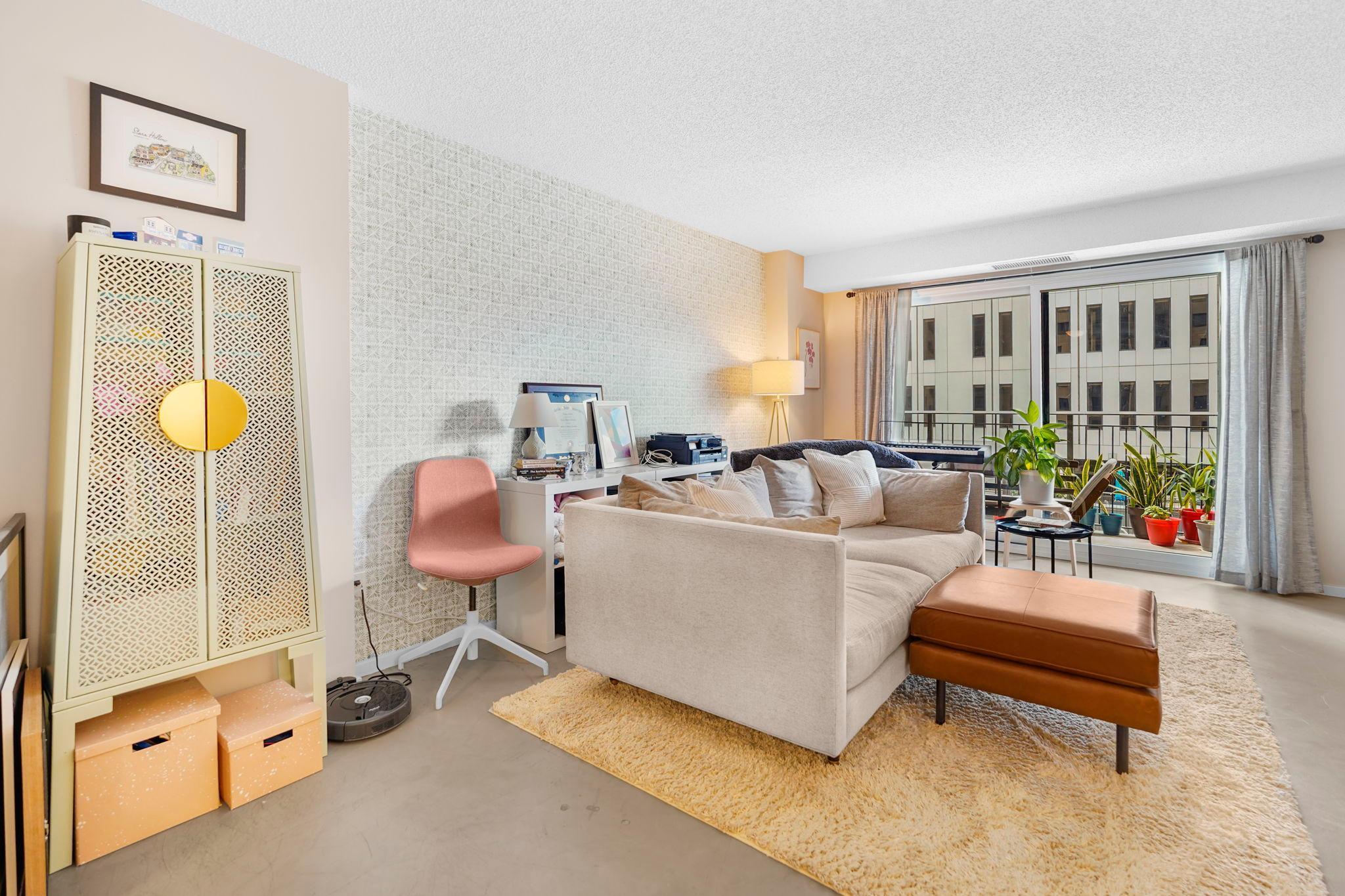 121 Washington Avenue S Unit: 513