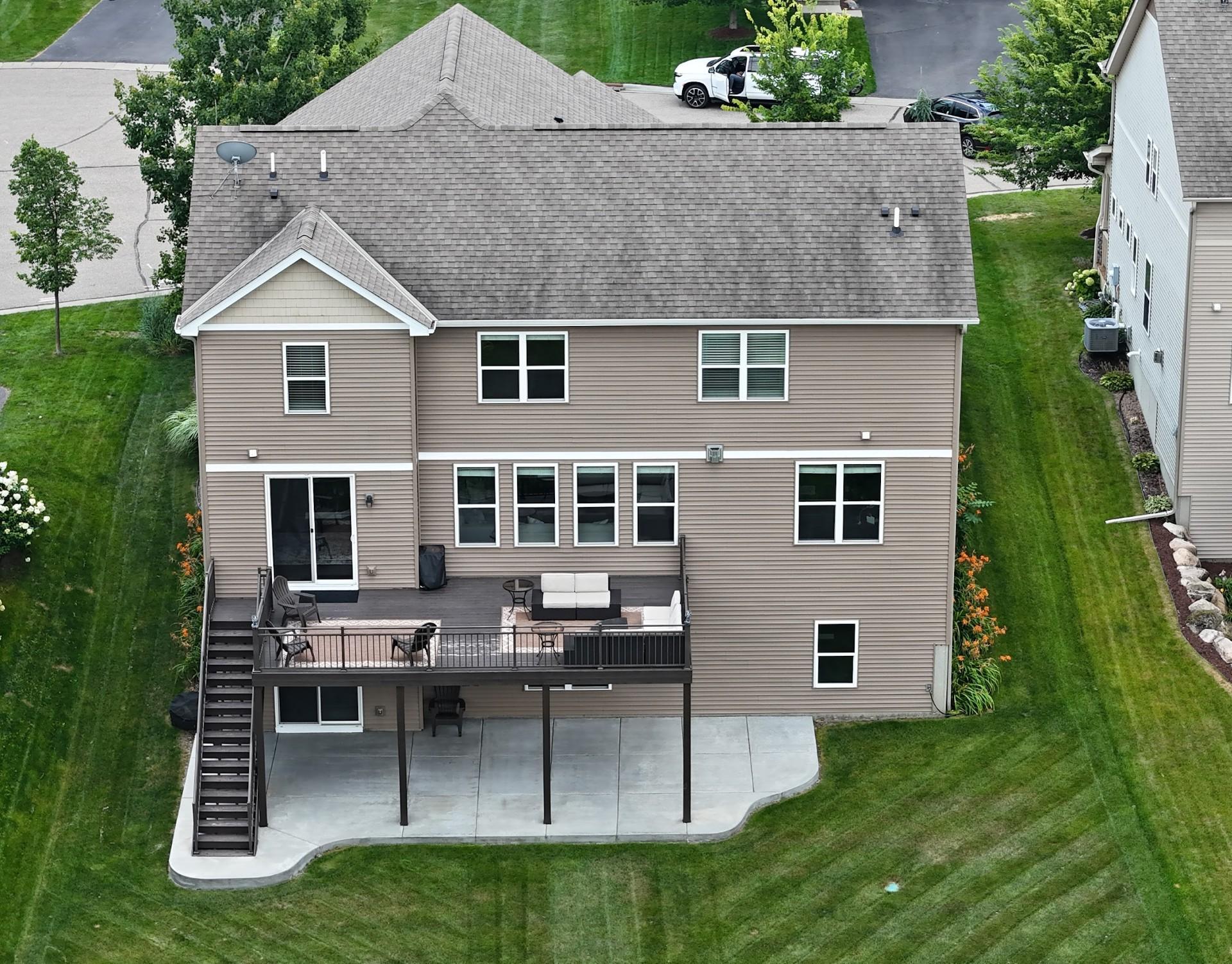 5586 Orchard Cove