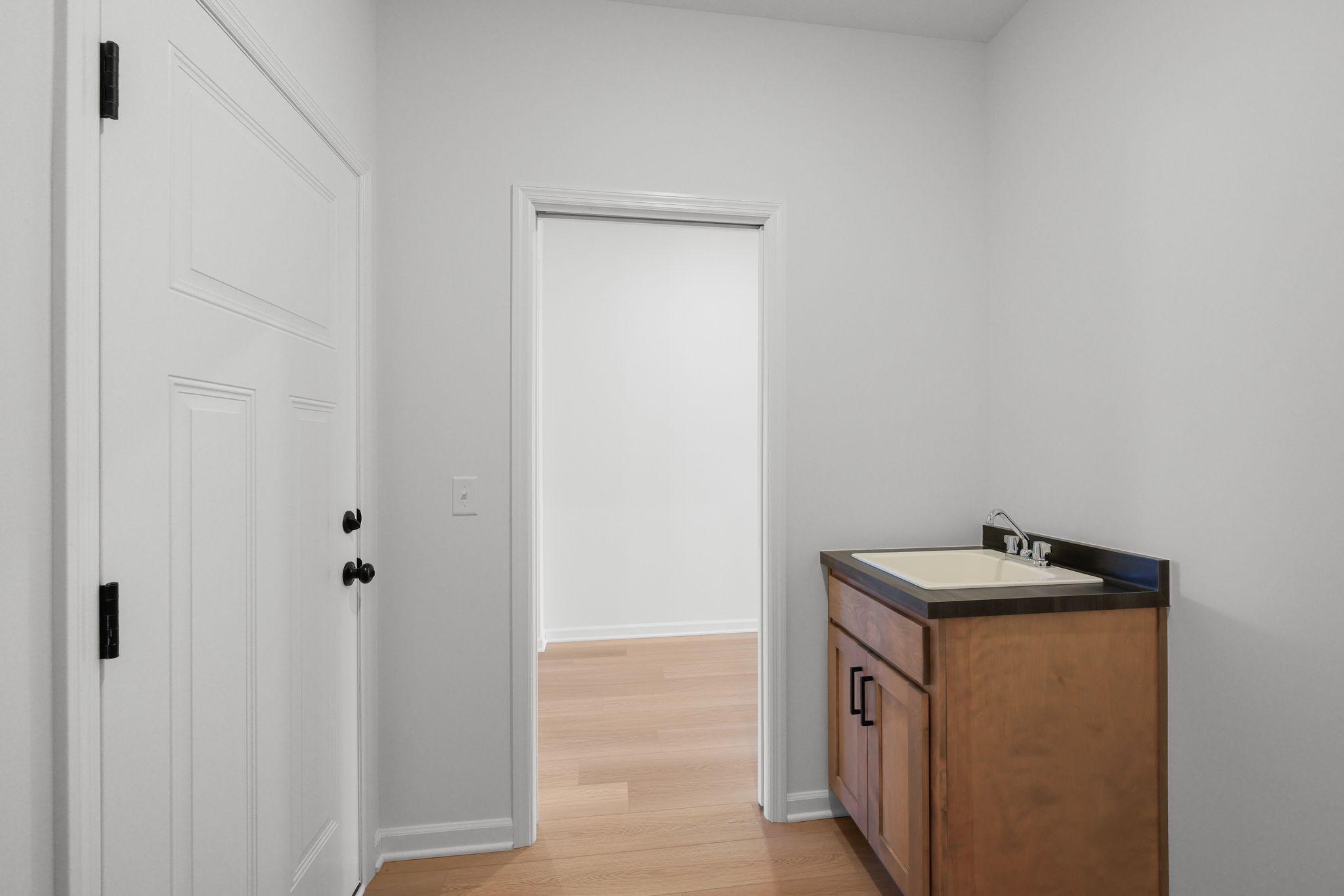 4578 Woodland Cove Parkway