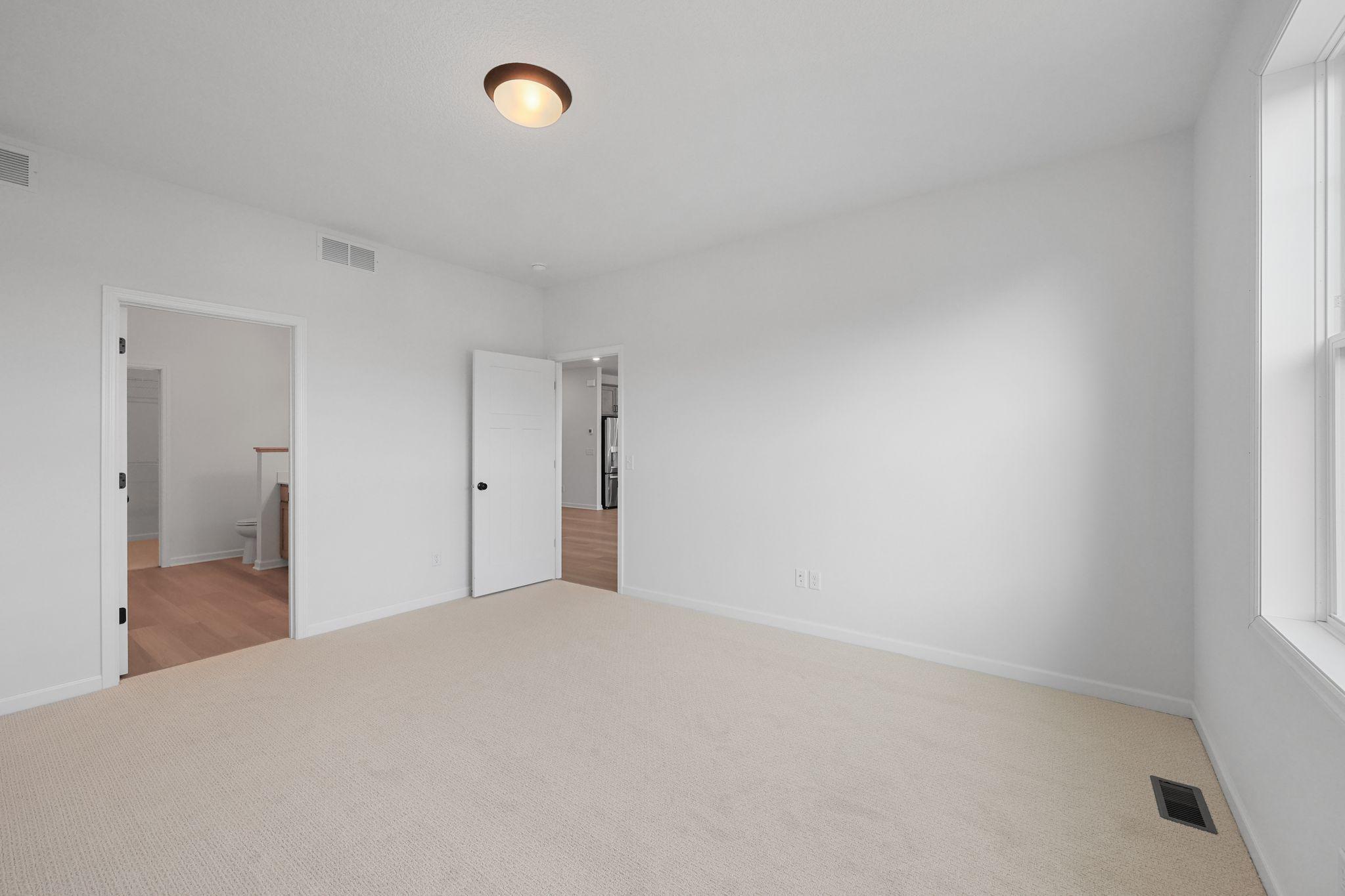 4578 Woodland Cove Parkway