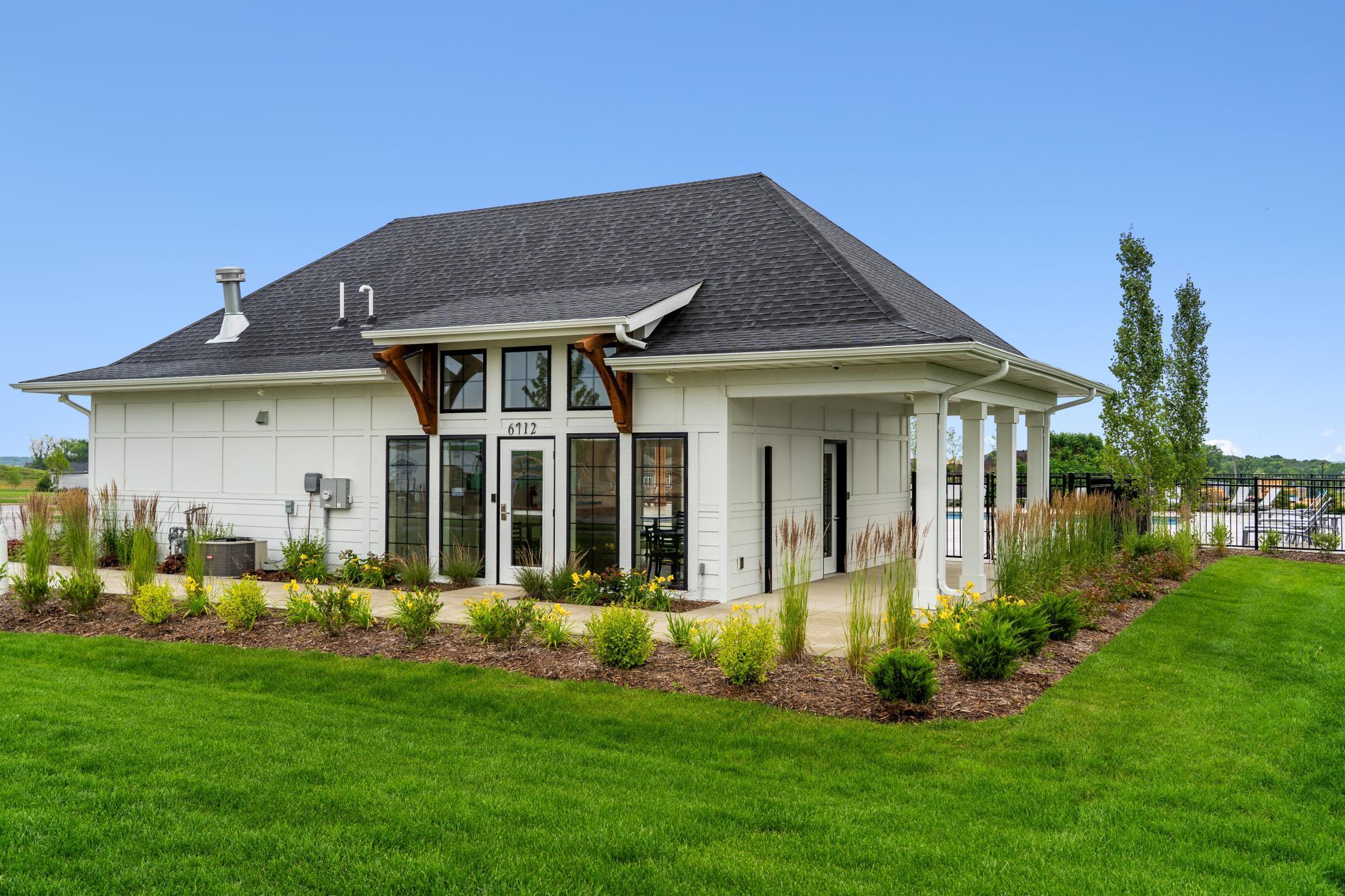 4578 Woodland Cove Parkway