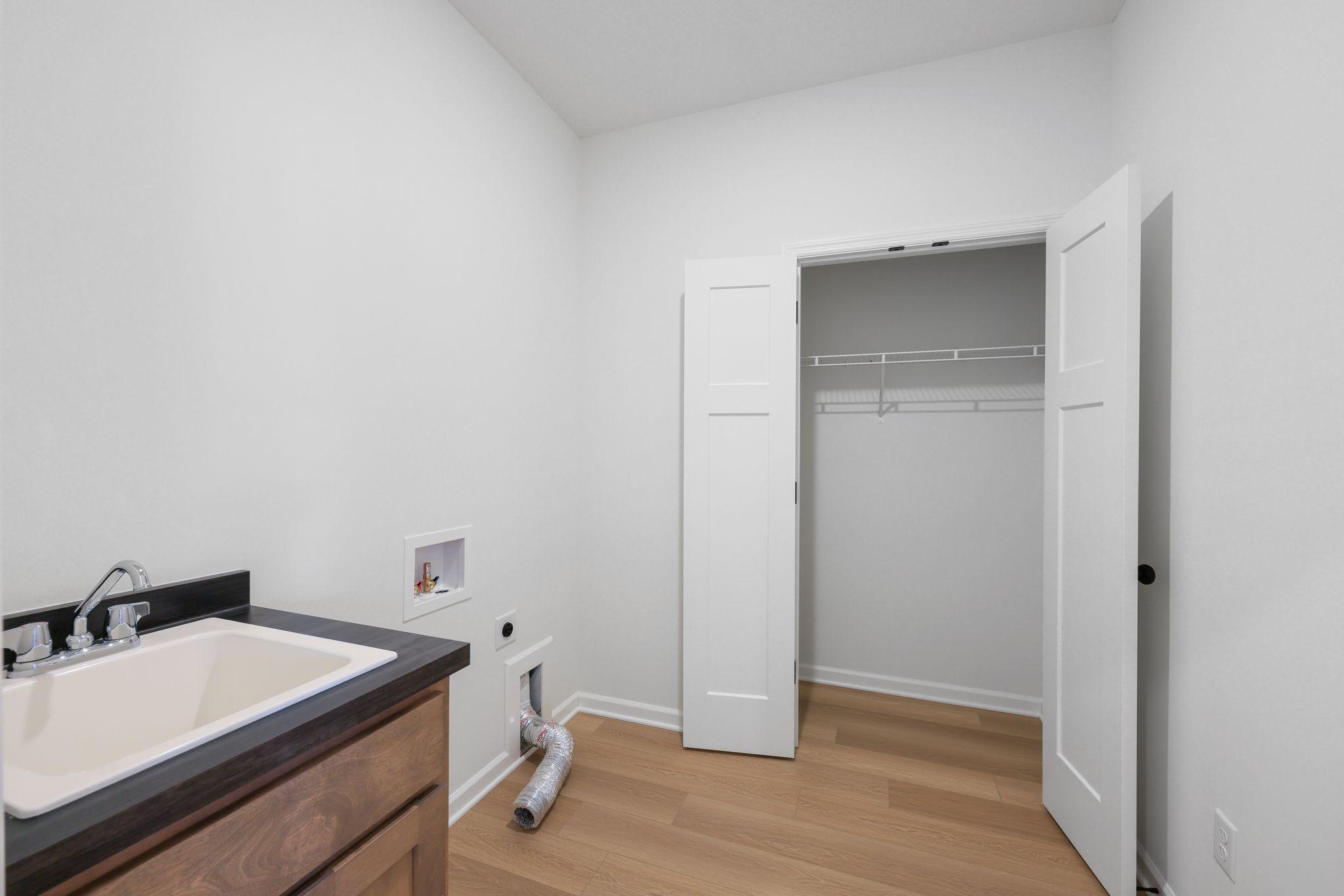 4578 Woodland Cove Parkway