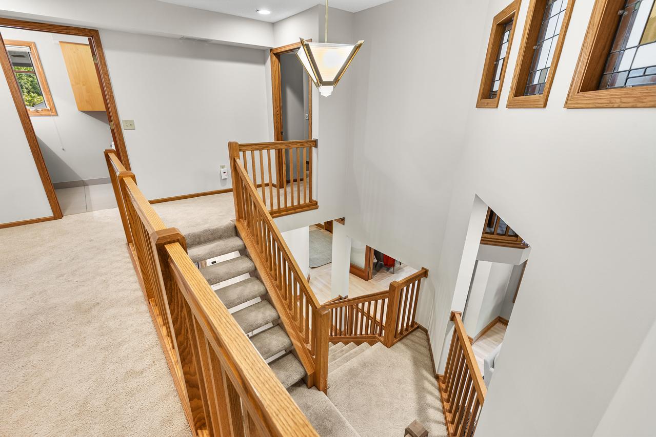 7291 Upper 136th Street W
