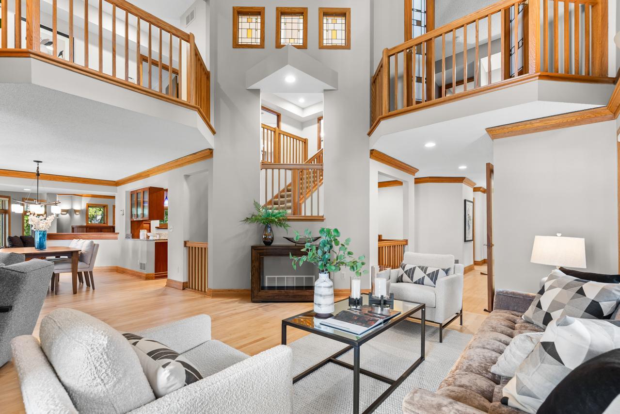 7291 Upper 136th Street W