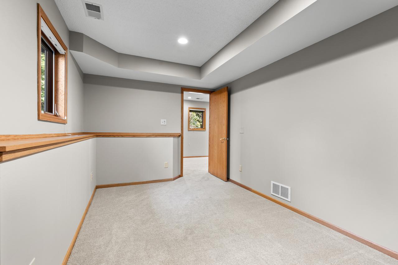7291 Upper 136th Street W