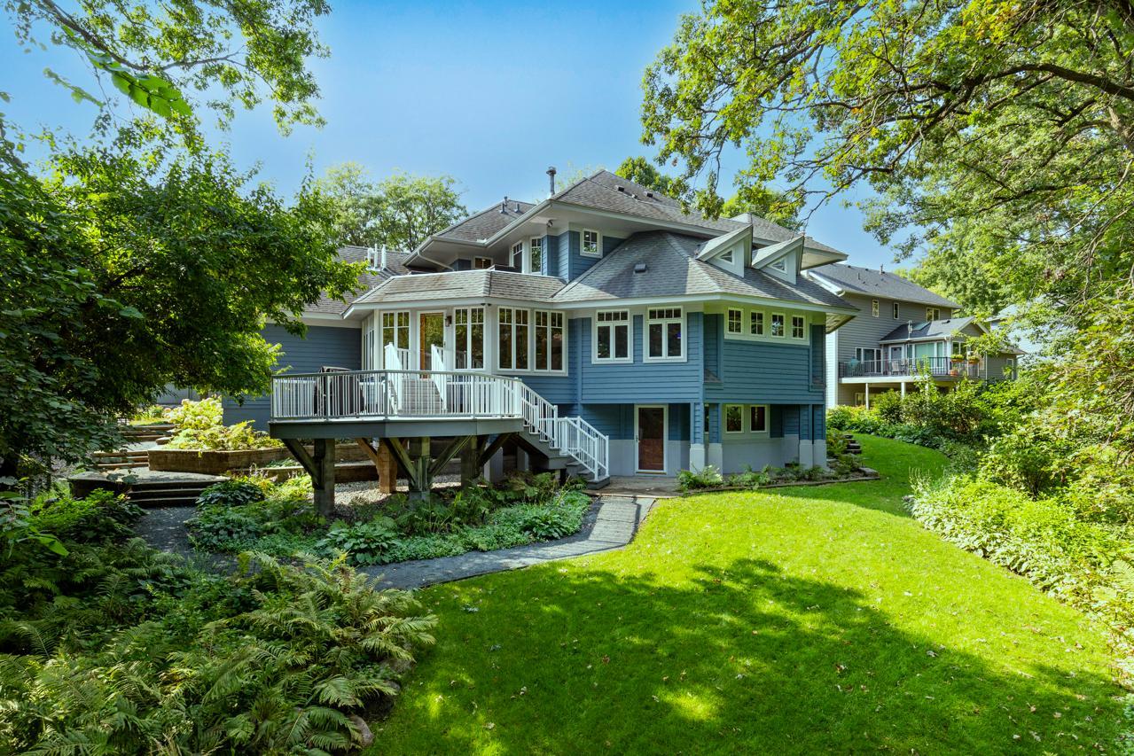 7291 Upper 136th Street W