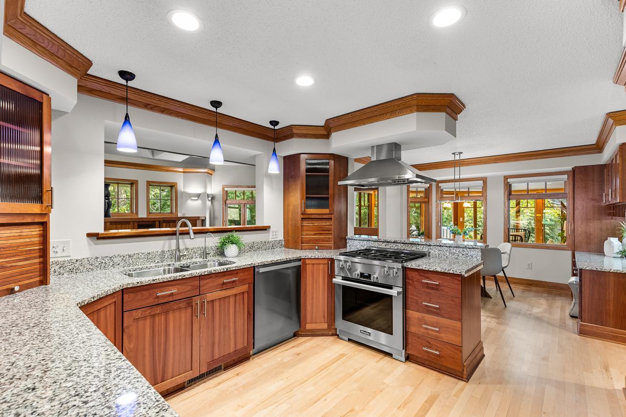 7291 Upper 136th Street W