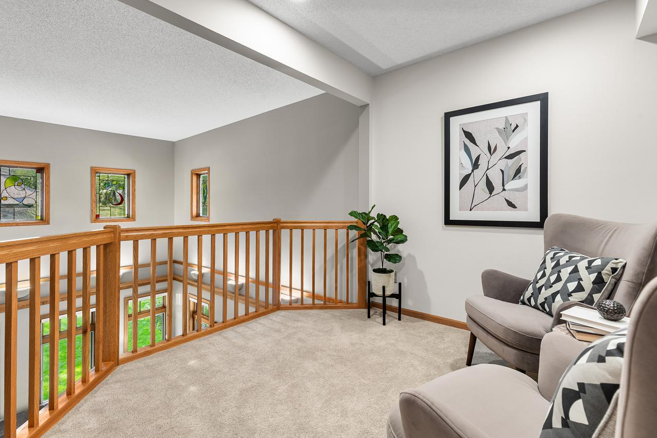 7291 Upper 136th Street W