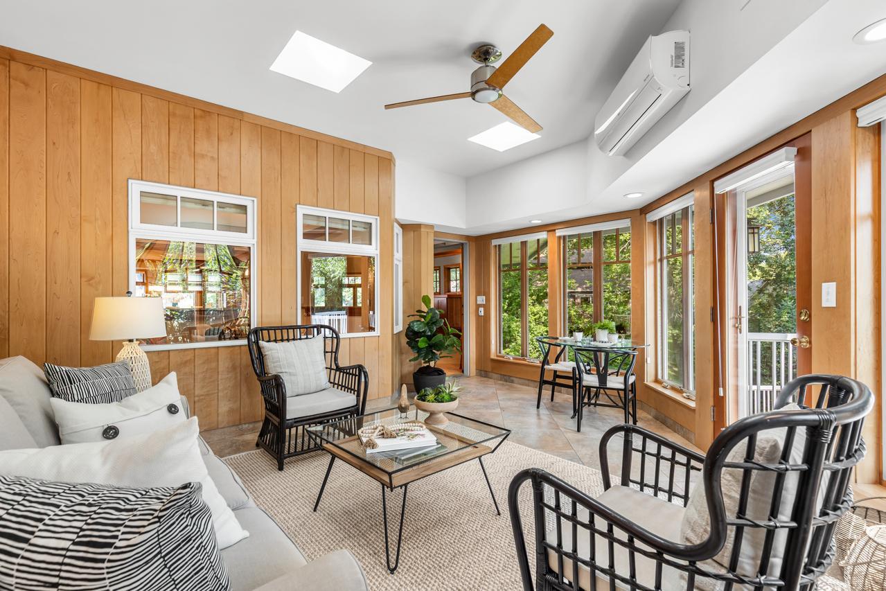7291 Upper 136th Street W