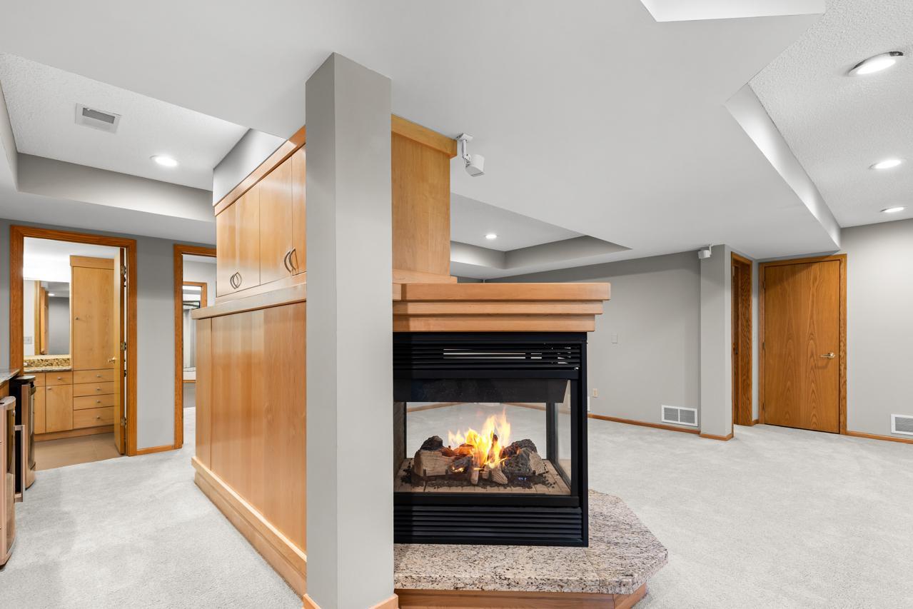7291 Upper 136th Street W
