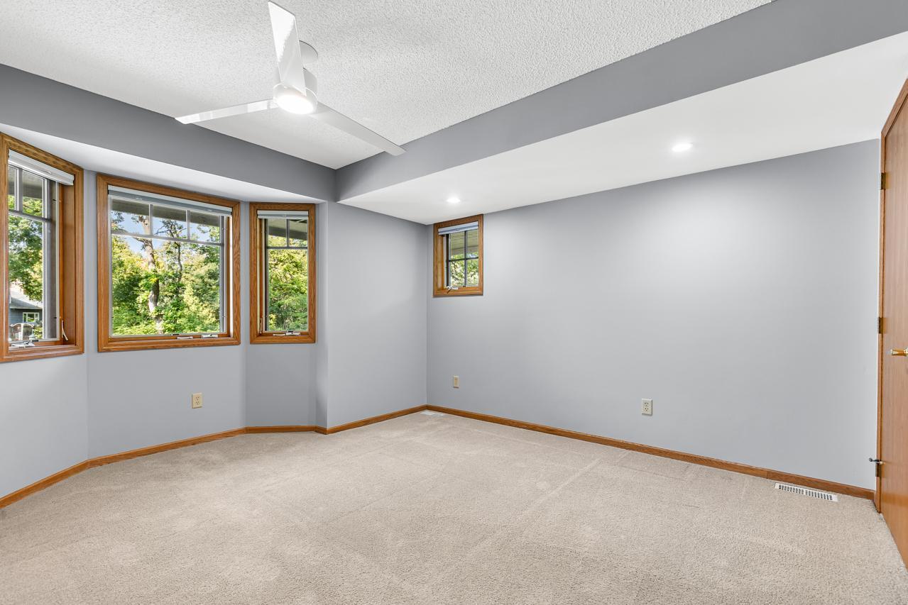 7291 Upper 136th Street W