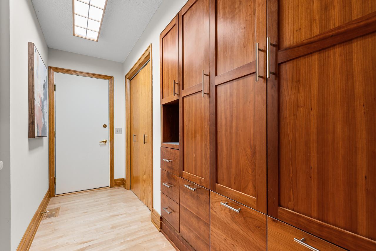 7291 Upper 136th Street W