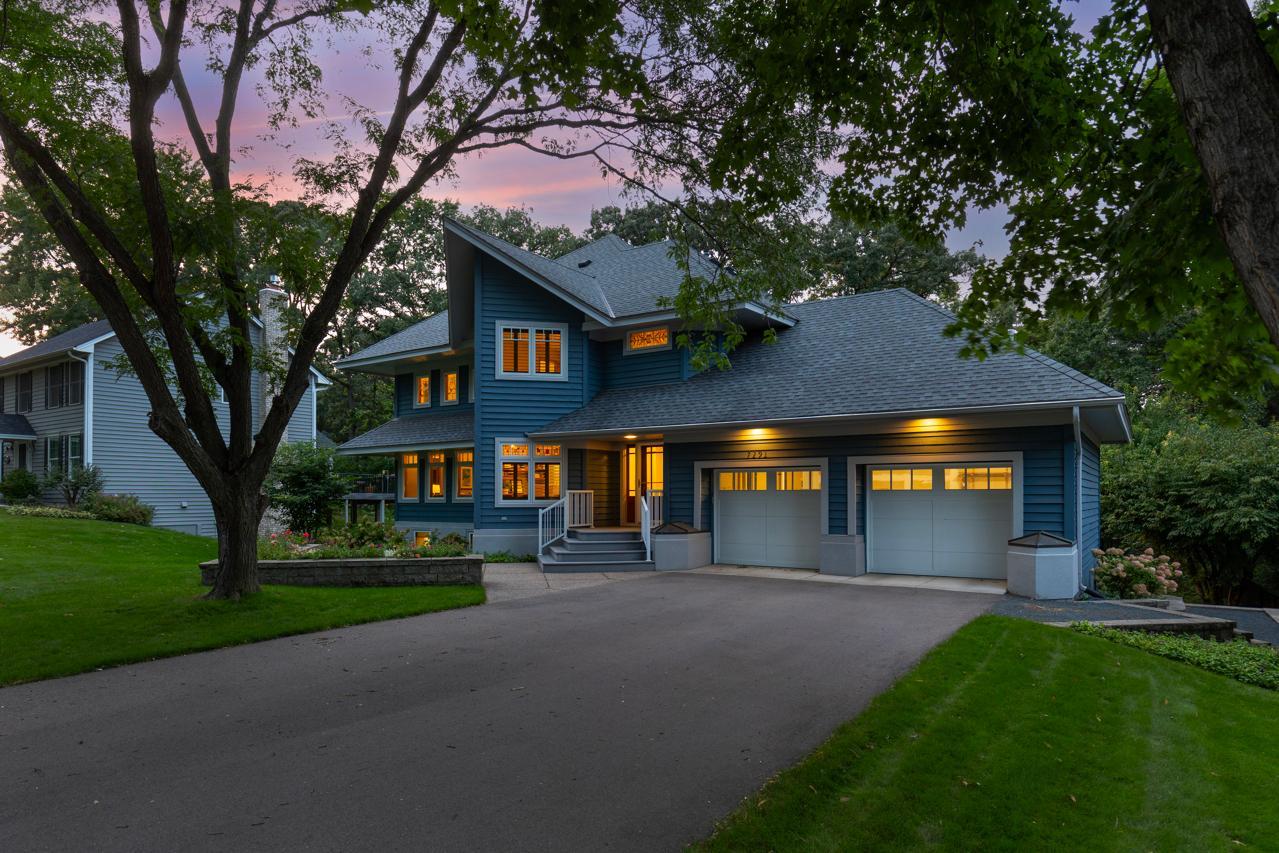 7291 Upper 136th Street W