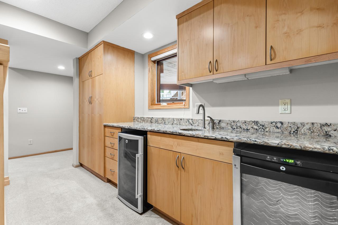 7291 Upper 136th Street W