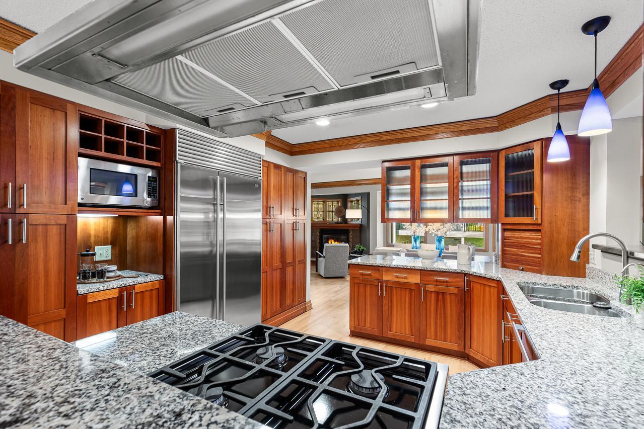 7291 Upper 136th Street W