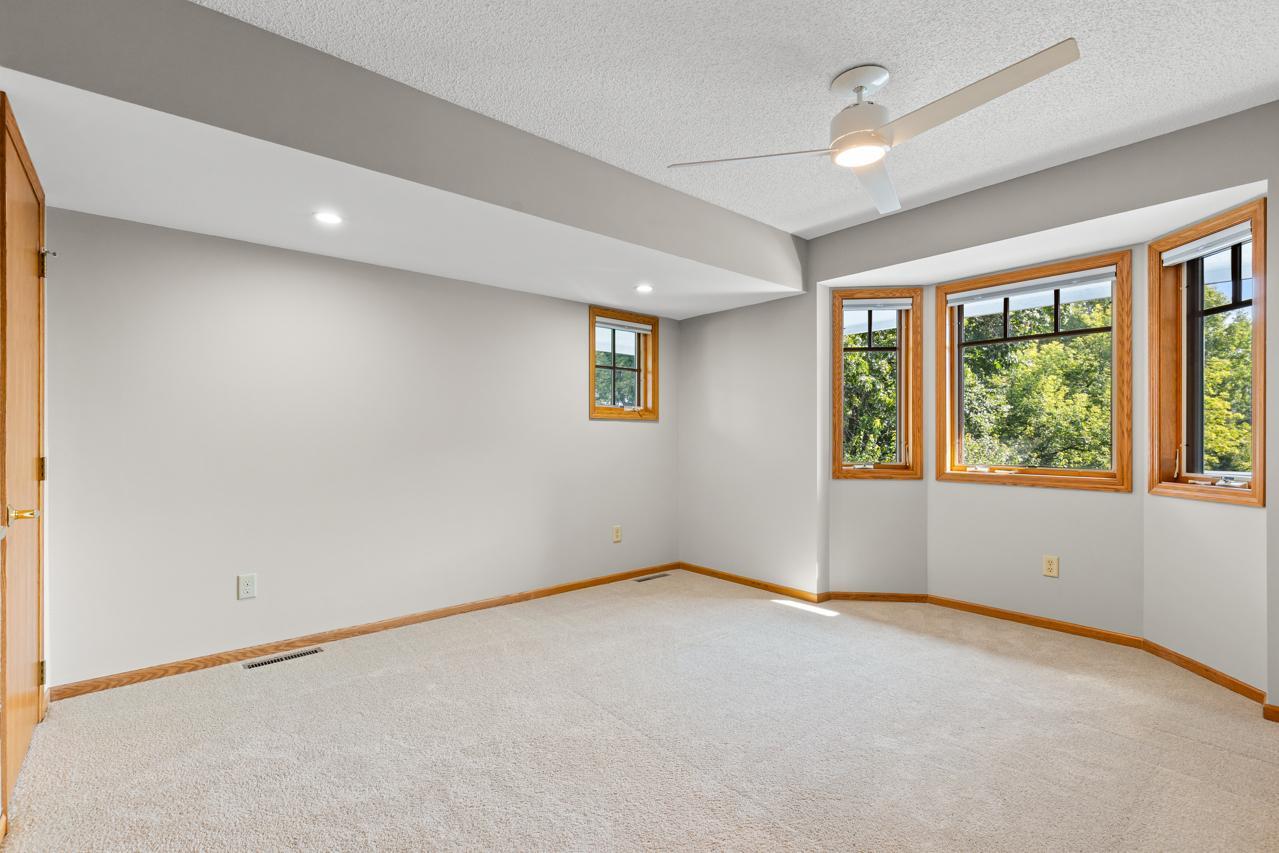 7291 Upper 136th Street W