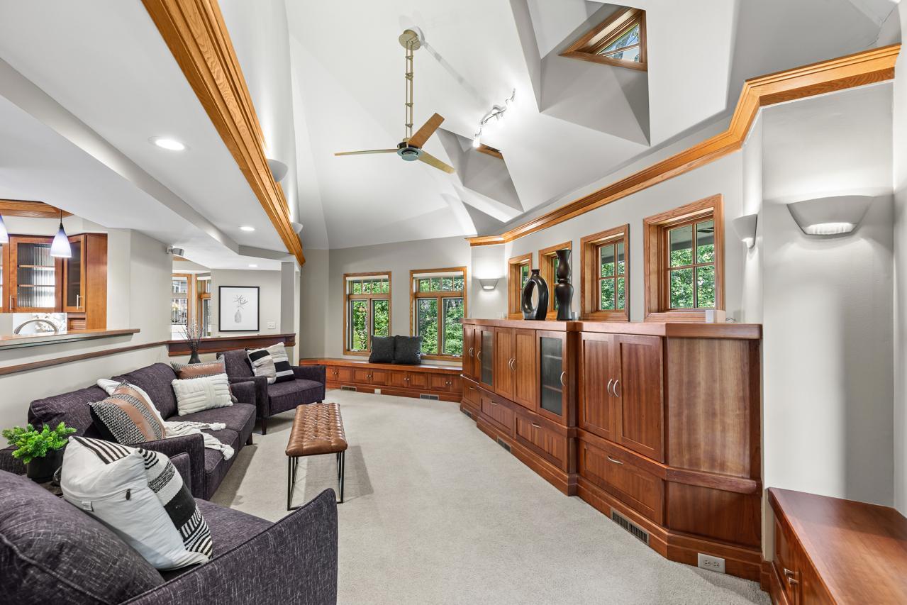 7291 Upper 136th Street W