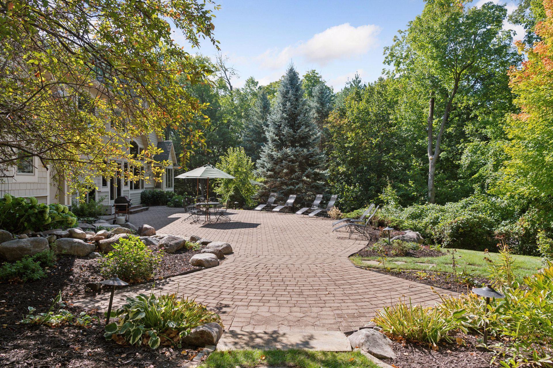 4694 Baycliffe Drive