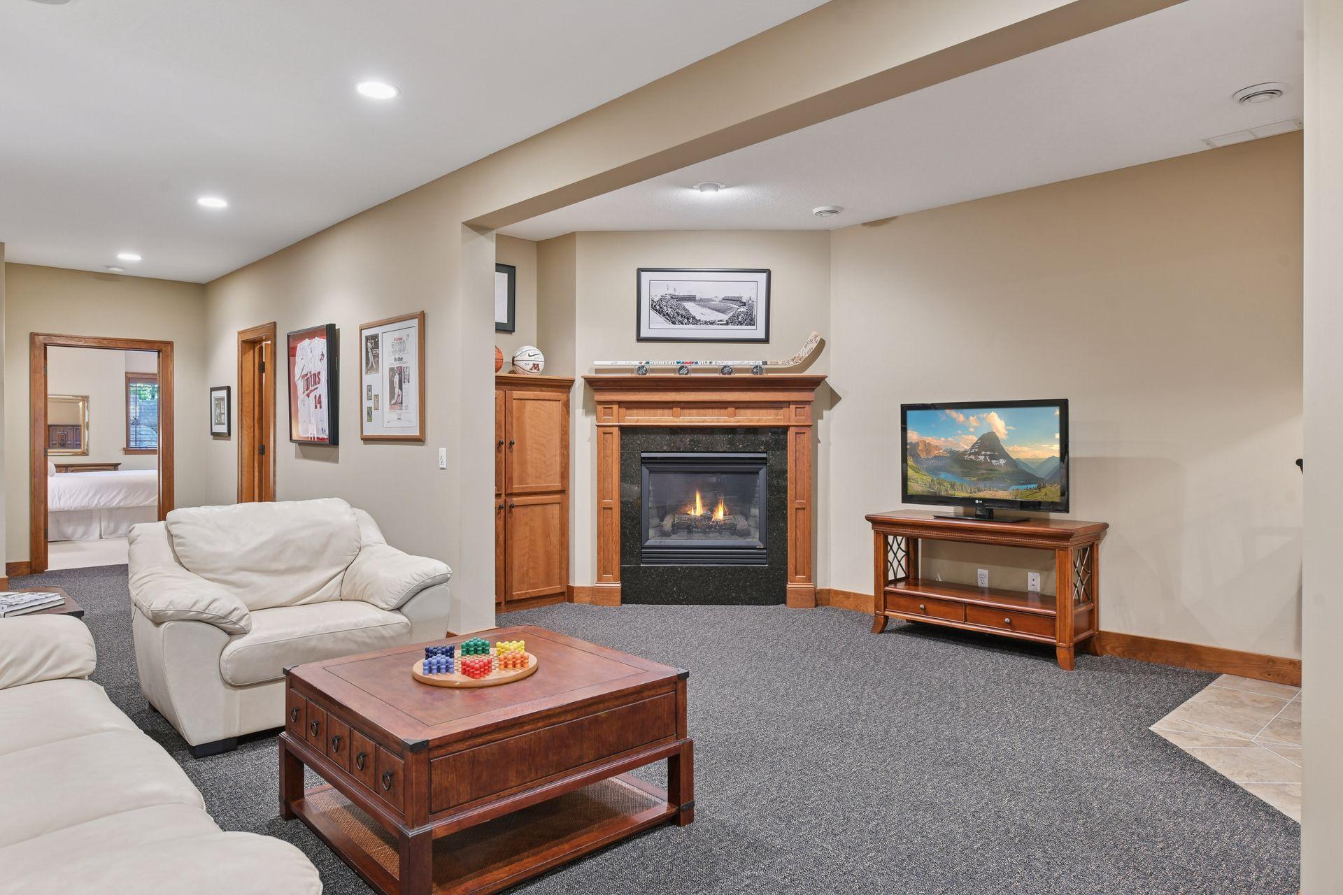 4694 Baycliffe Drive