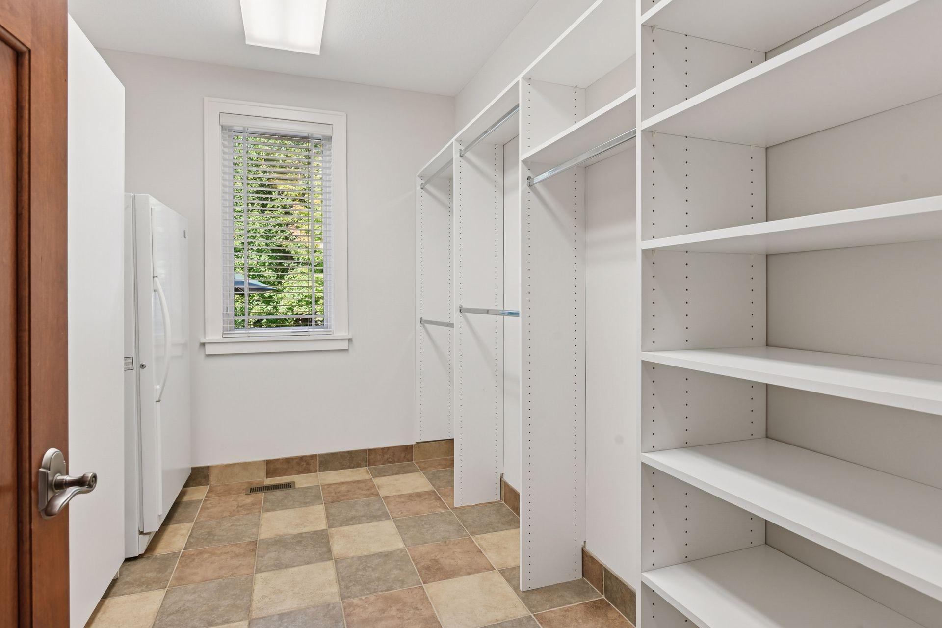 4694 Baycliffe Drive