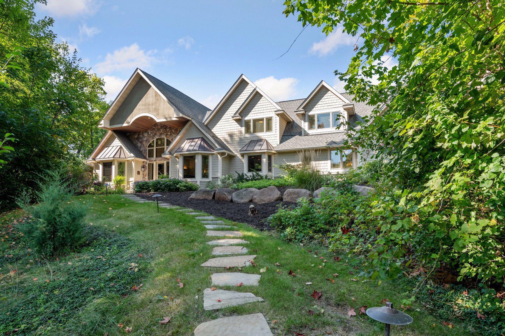 4694 Baycliffe Drive