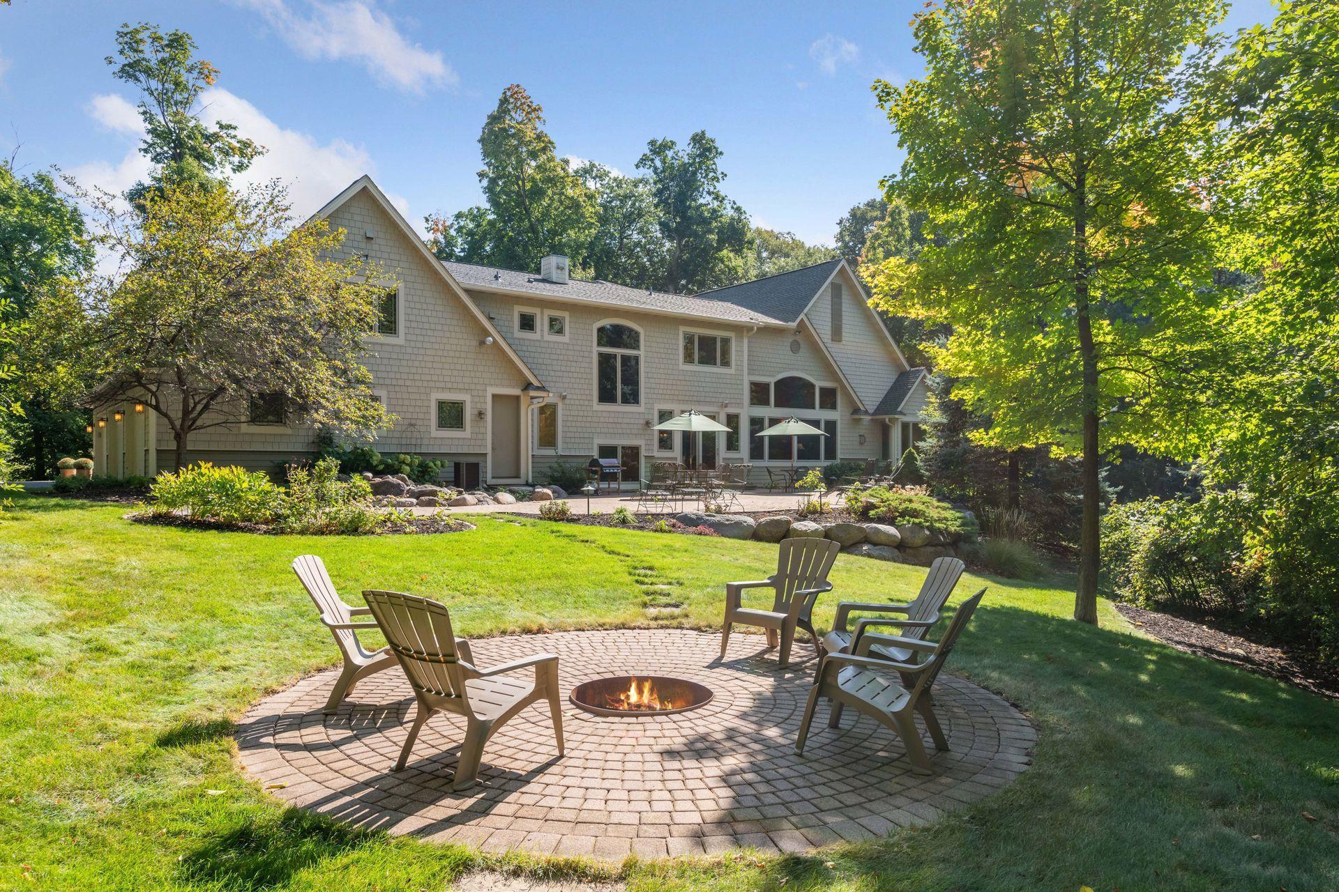 4694 Baycliffe Drive