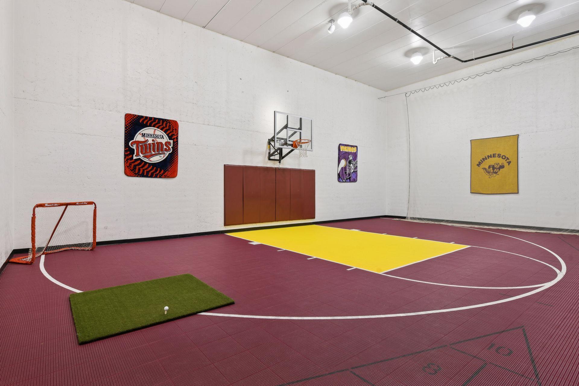 4694 Baycliffe Drive