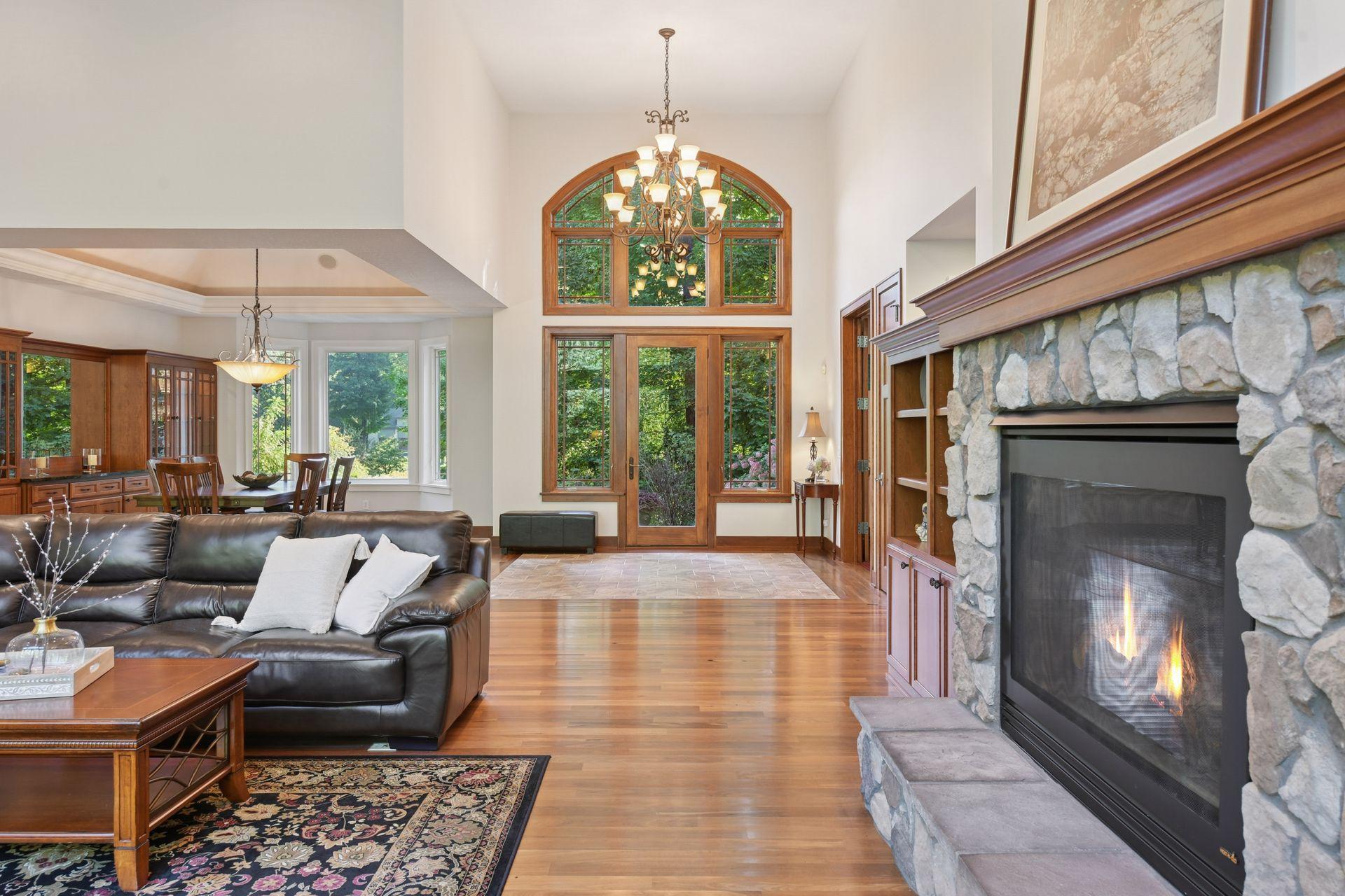 4694 Baycliffe Drive