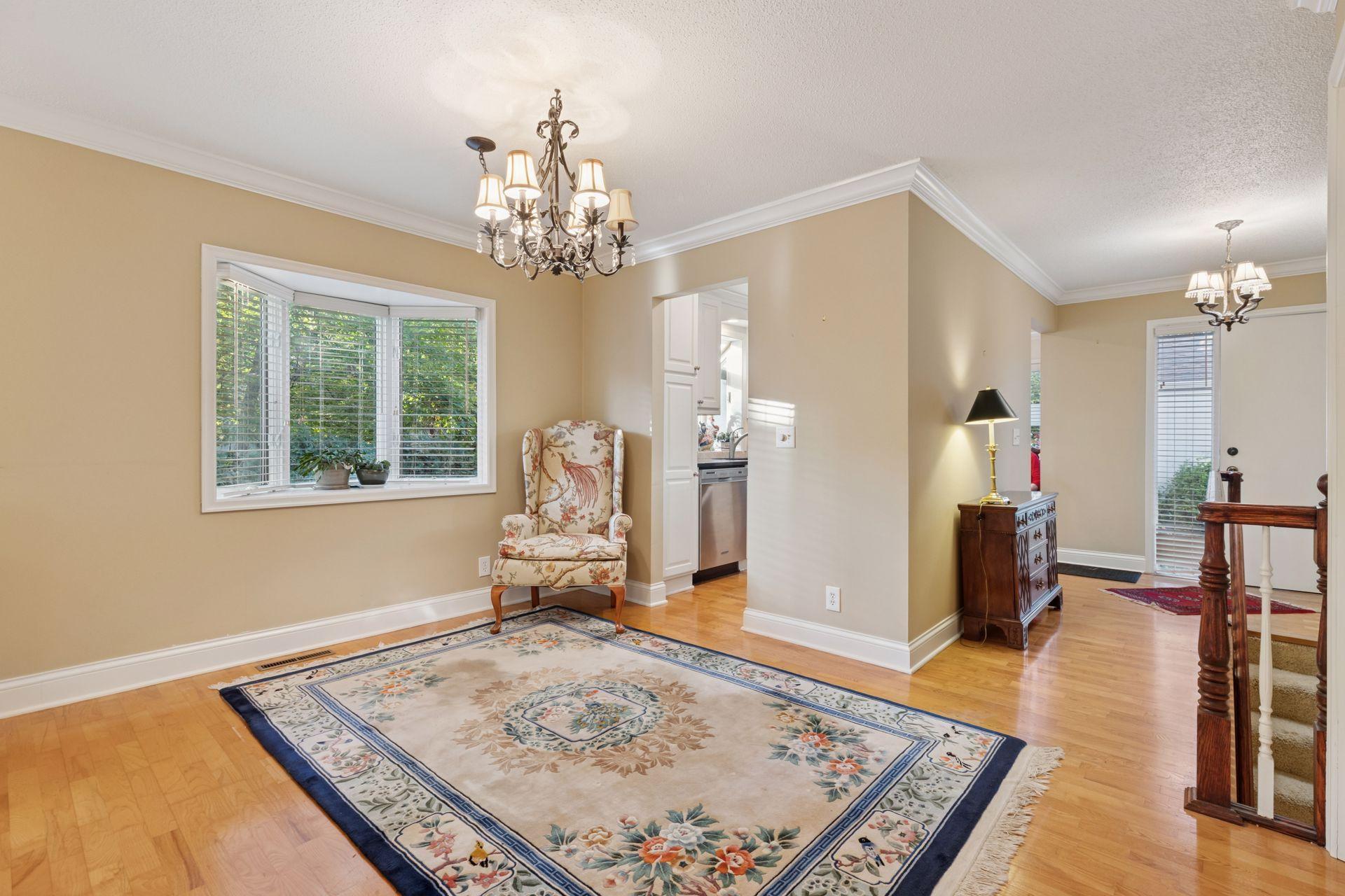 1517 Black Oaks Place N