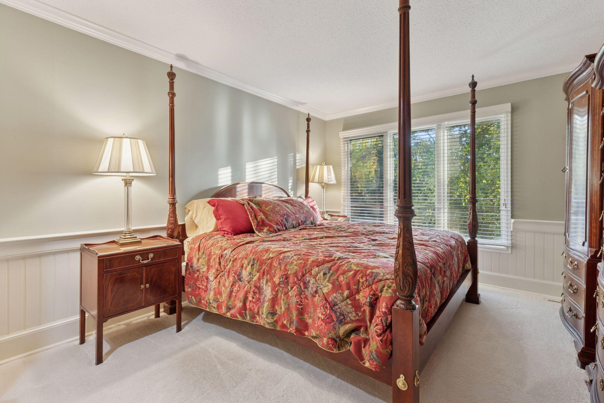 1517 Black Oaks Place N