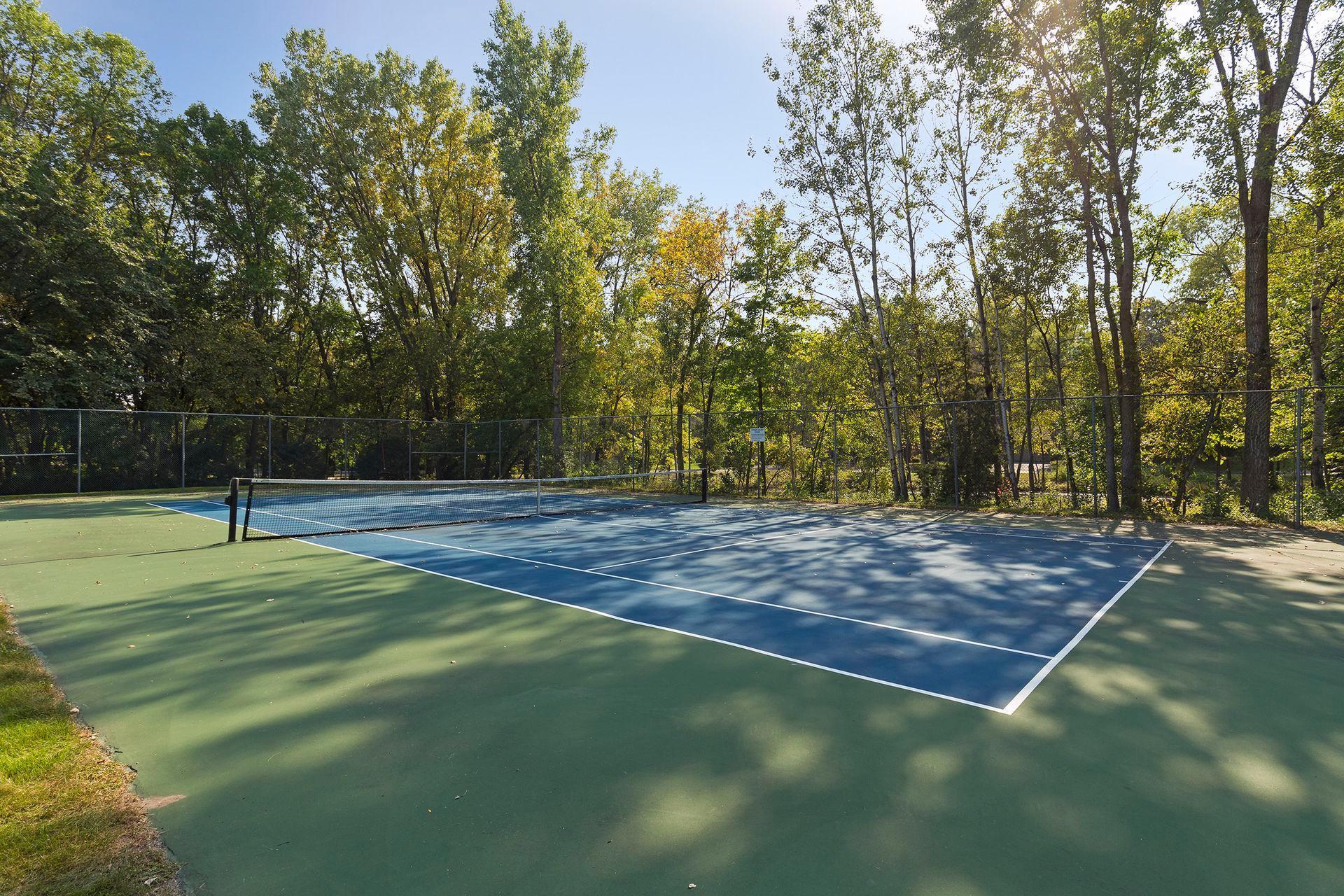 1517 Black Oaks Place N